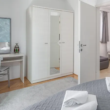 Katana Apartment